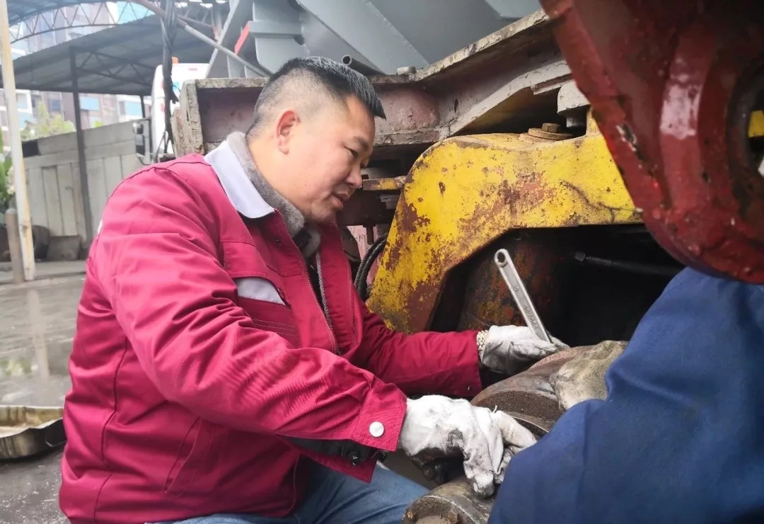 走近货车司机,两项大件运输纪录是如何创造的(图3) 走近货车司机,两项大件运输纪录是如何创造的(图3)